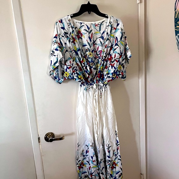 ☀️👙CUPSHE BEAUTIFUL FLORAL KIMONO BEACH/POOL COVER UP. NWT. BREATHABLE FABRIC☀️ - Picture 2 of 11